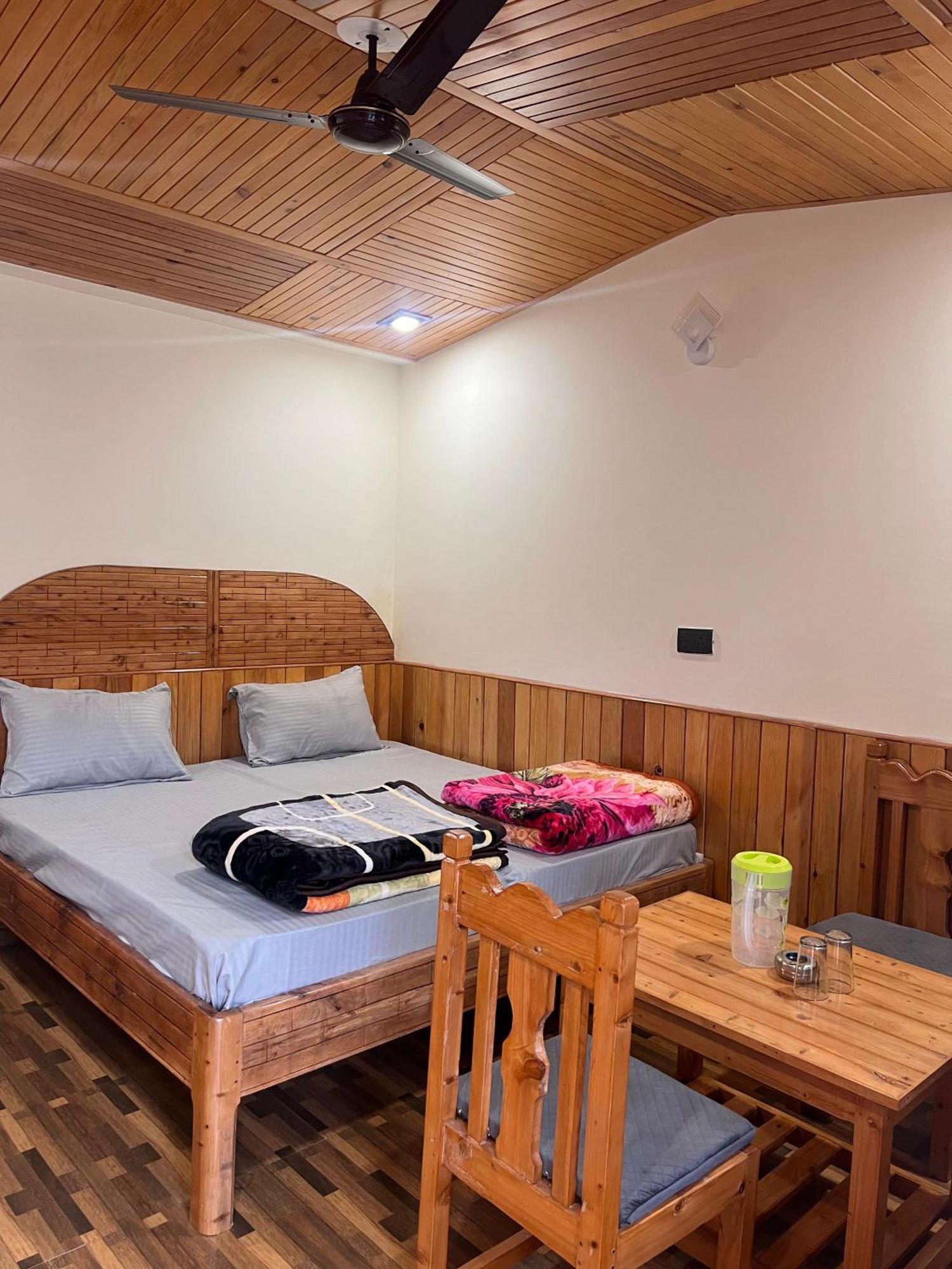 Binsar Royal Homestay Dhaulchhina, アルモラ エクステリア 写真